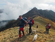 La nostra prima in MONTE SECCO (2293 m) …tra le nuvole ! il 1 novembre 2013  - FOTOGALLERY